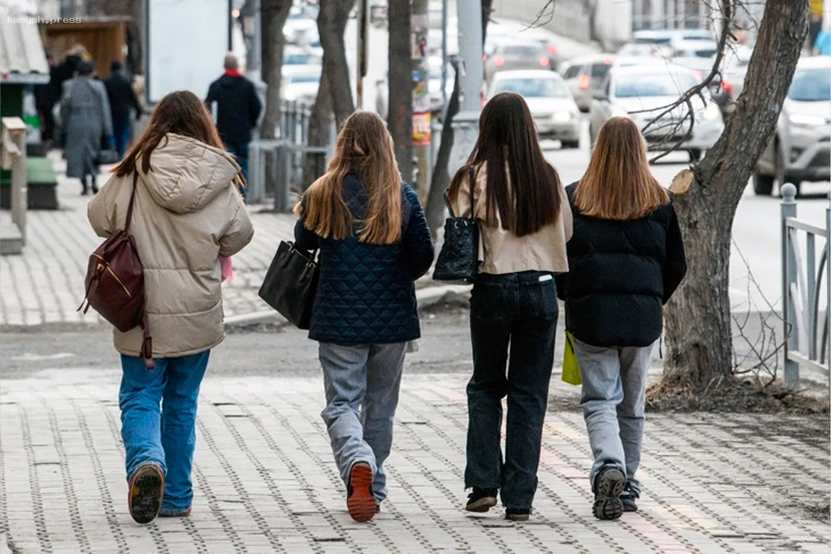 Депутат Останина высказалась о выплатах для школьниц, ожидающих ребенка