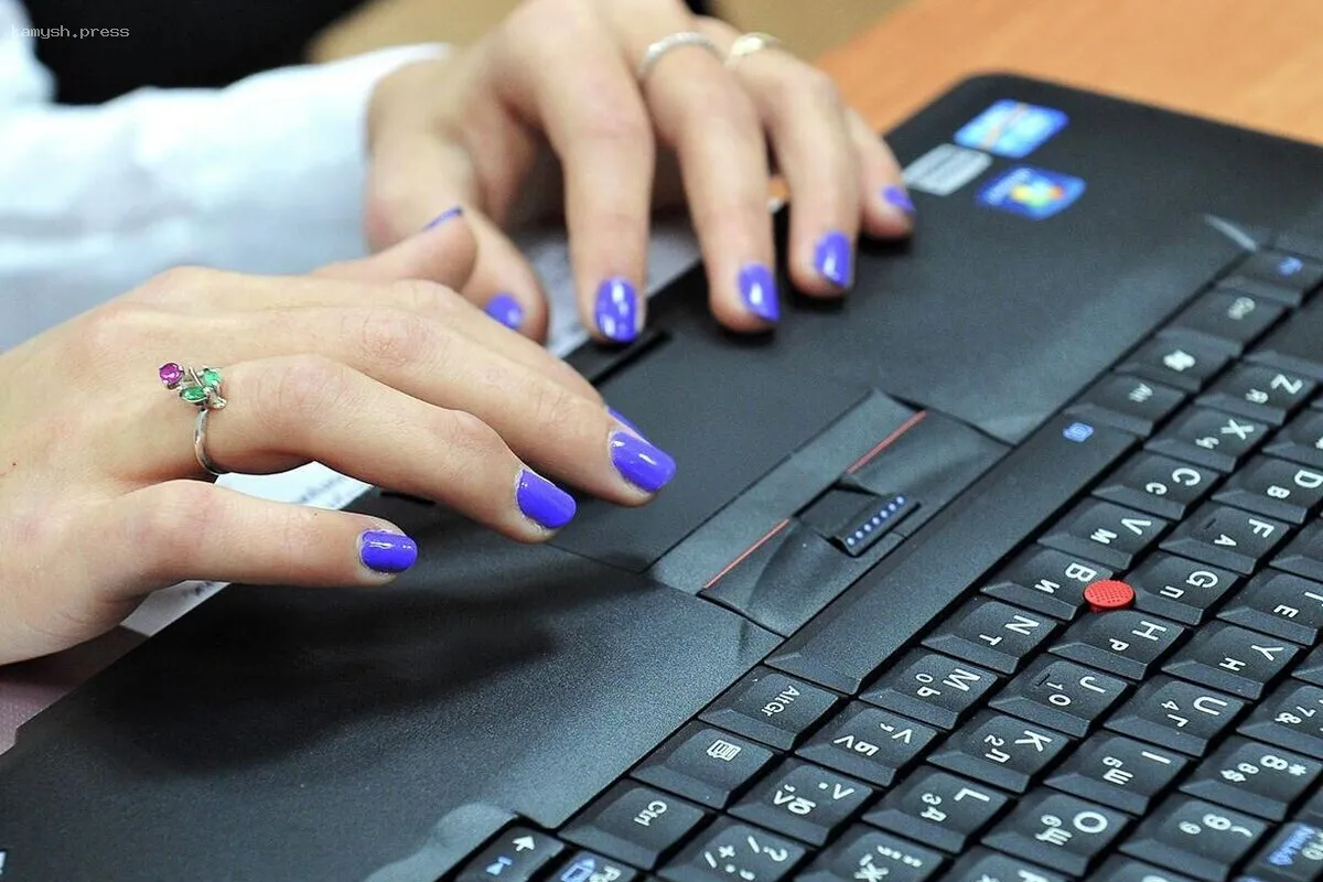 Юлия Санина объяснила, когда осенью россиян ждёт шестидневная рабочая неделя