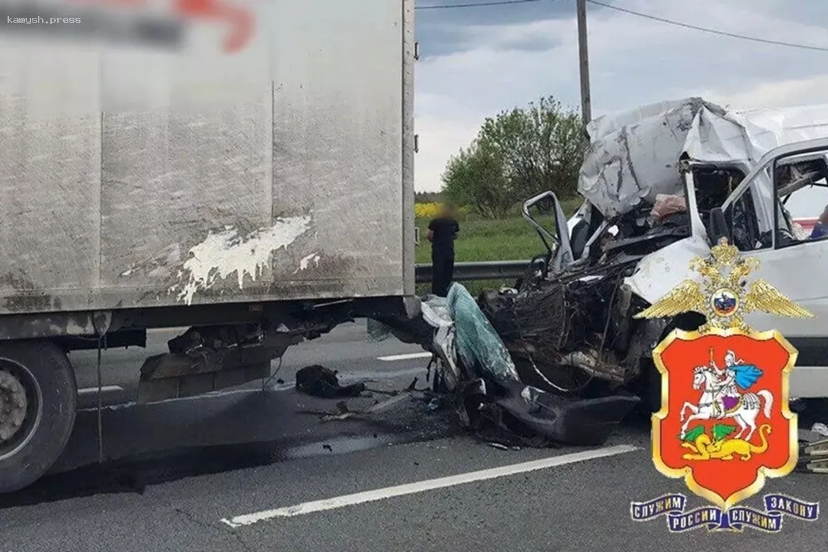 Количество жертв в аварии с микроавтобусом в Подмосковье возросло до четырех