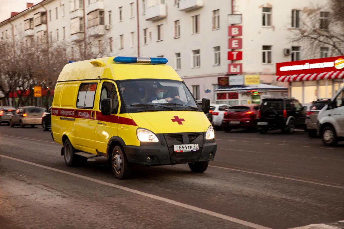 В Пскове школьница скончалась в скорой помощи: причины трагедии выясняются