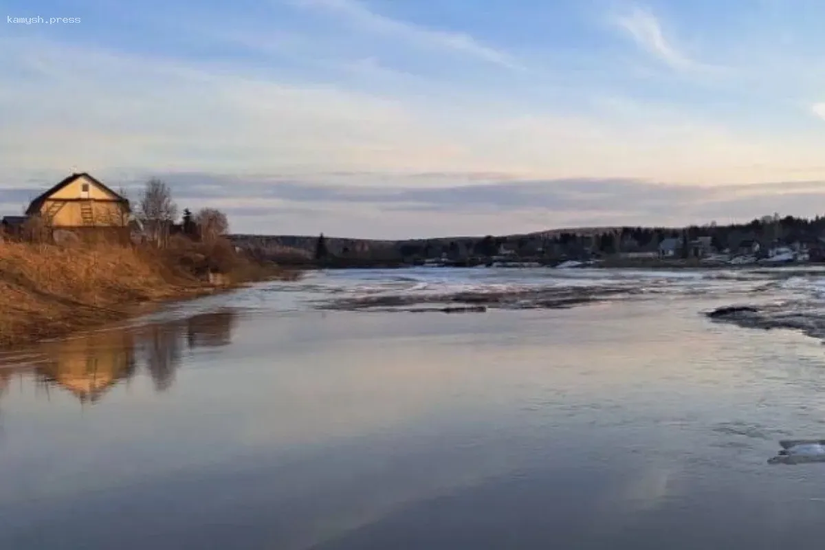 Трое людей исчезли после переворота аэролодки в Кемеровской области