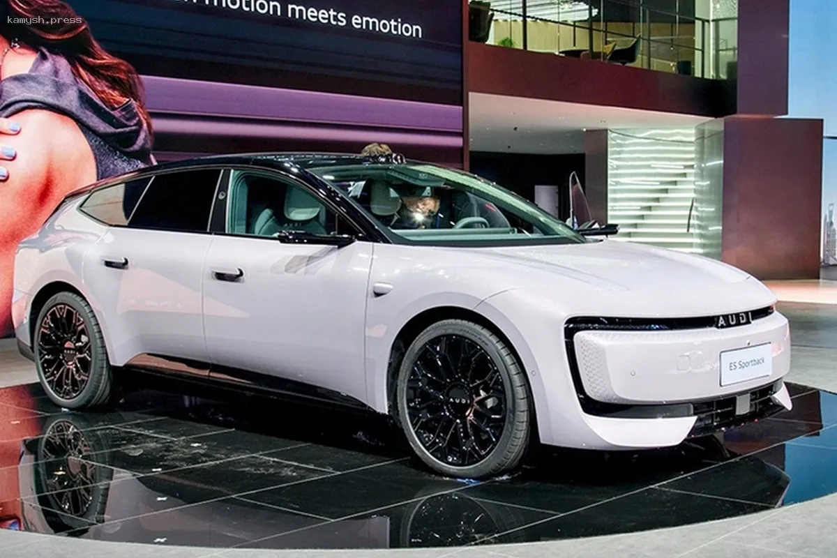 В мире представили первую Audi с логотипом без традиционных колец