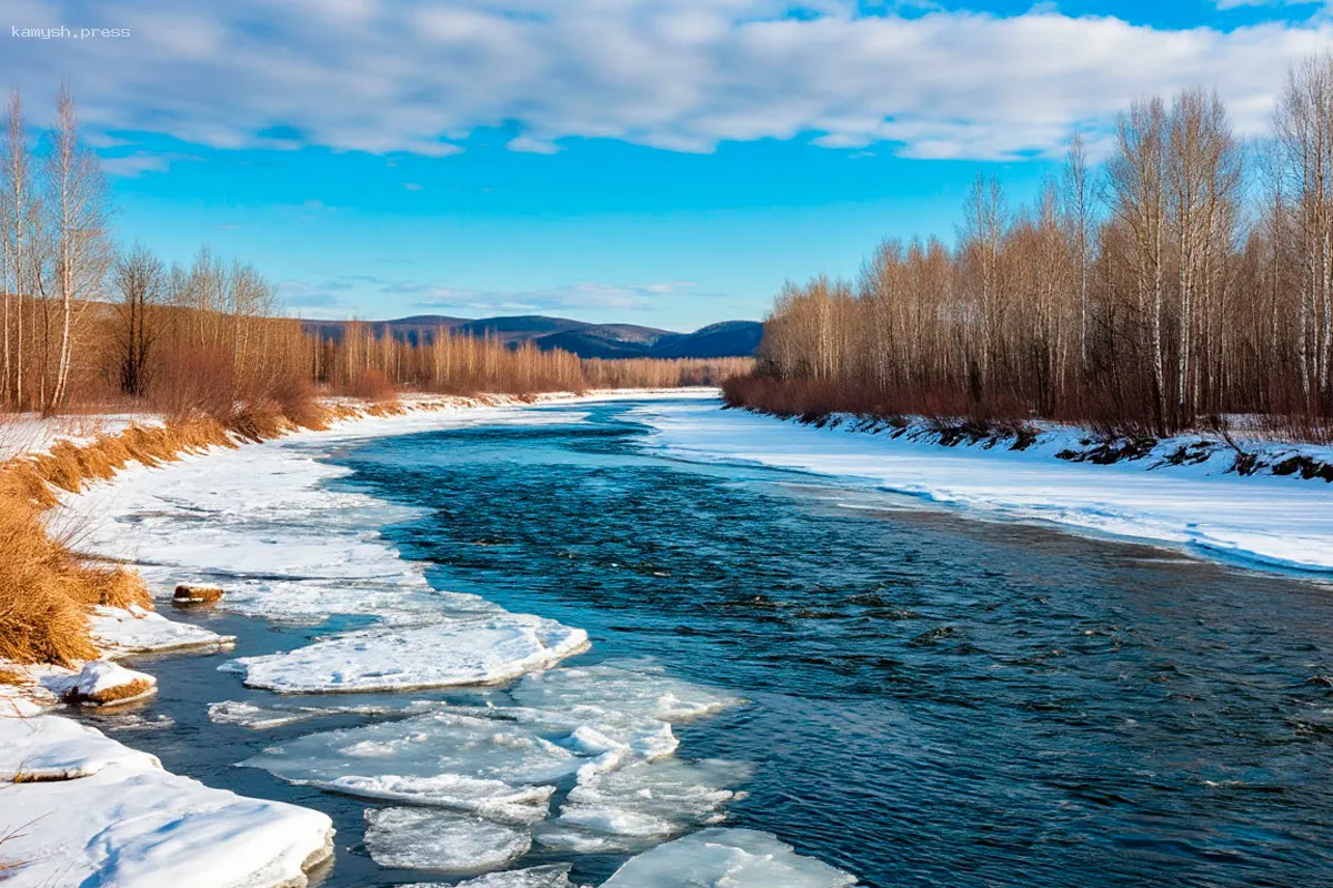 На реке Абакан в районе Абазы образовался ледяной затор