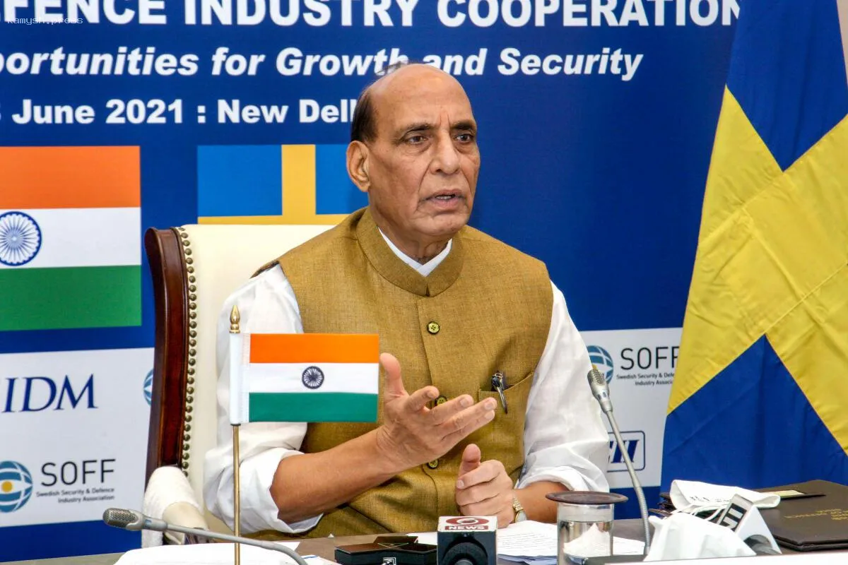 Министр обороны Индии пропустит торжества Победы в Москве