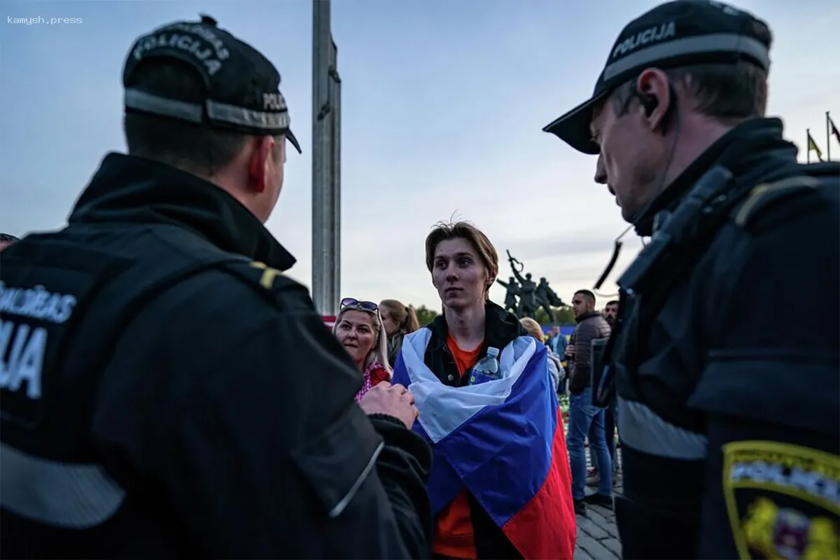 В Латвии открыли свыше 60 уголовных дел за празднование Дня Победы