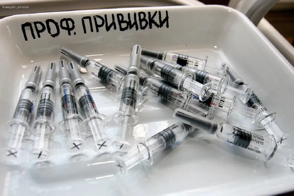 Красноряцев предупредили о рисках отказа от вакцинации детей