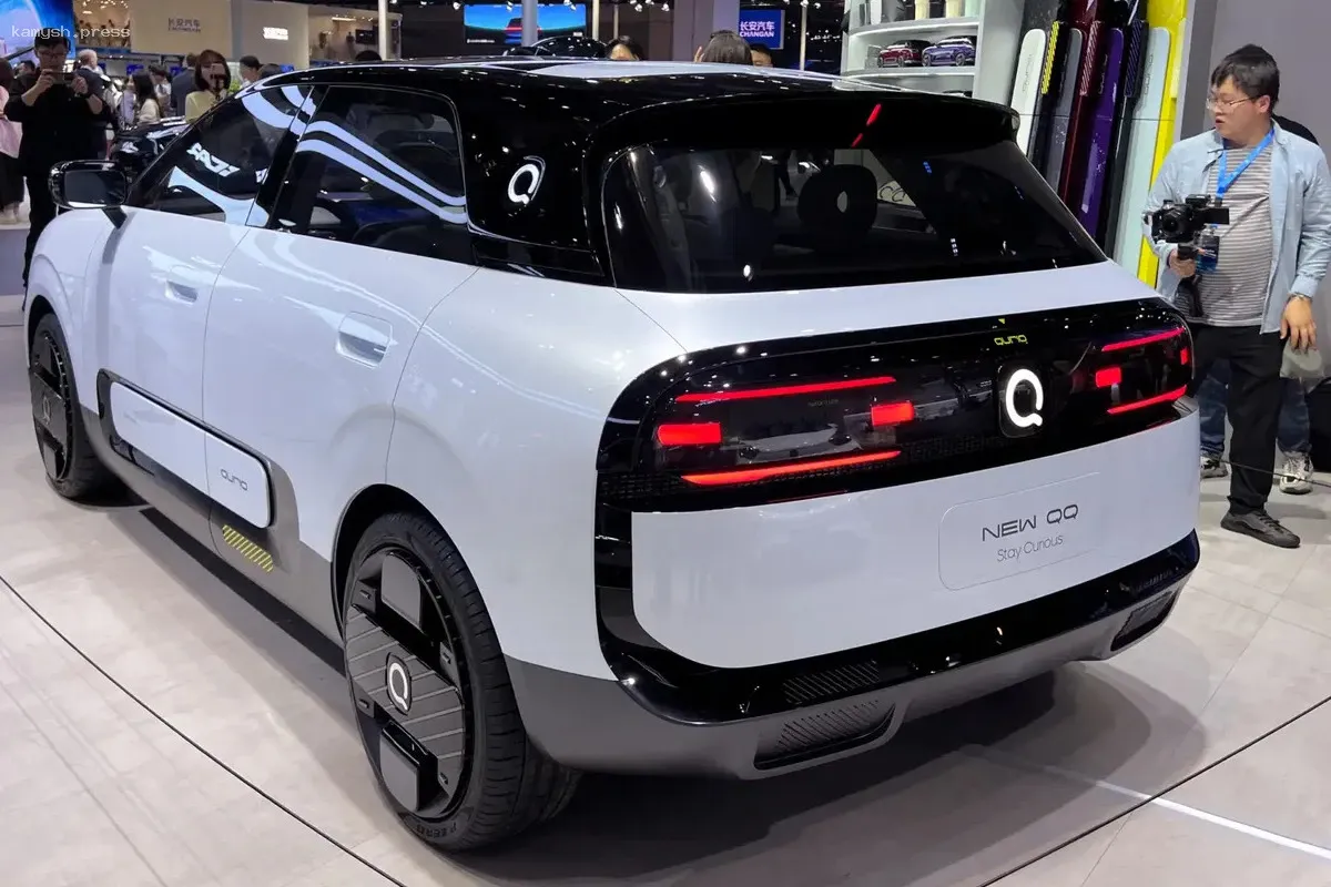 В Шанхае представили обновленную версию Chery QQ