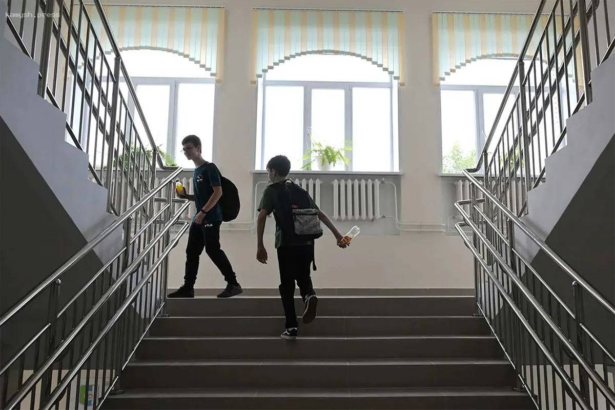 Обществознание будет исключено из учебной программы для некоторых классов