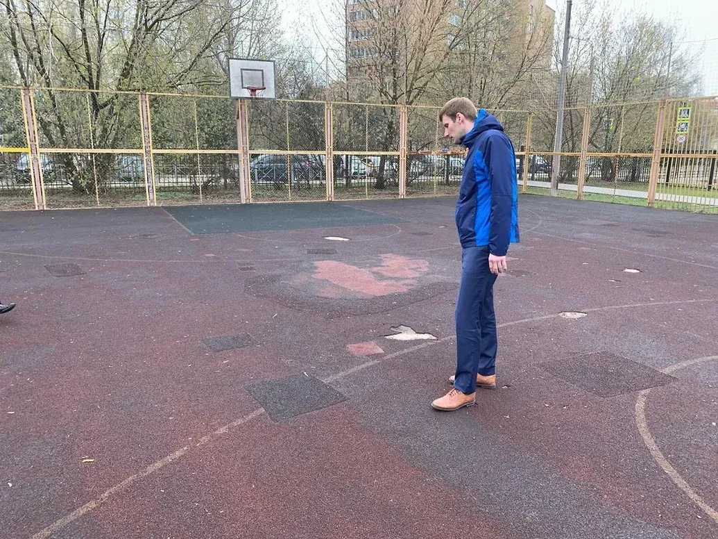 В Подмосковье обвинение в халатности предъявлено чиновнику после трагического инцидента с бетонным забором