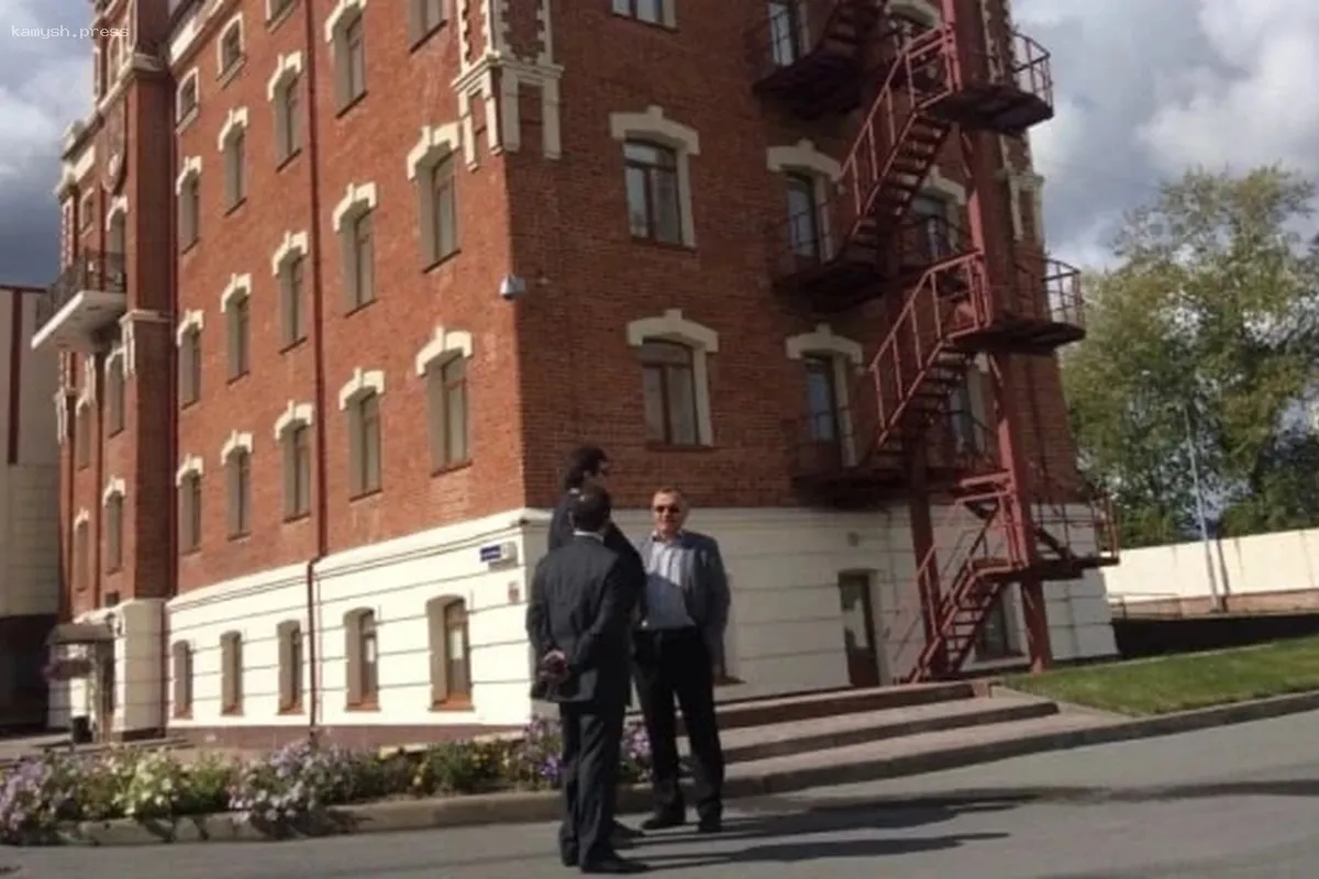 Власти Тюменской области ищут нового владельца для завода «Бенат» по производству алкоголя