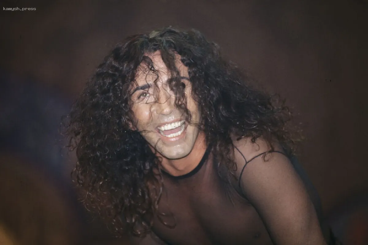 Валерий Леонтьев, отказавшийся от сценических выступлений, продолжает зарабатывать в клубах Европы