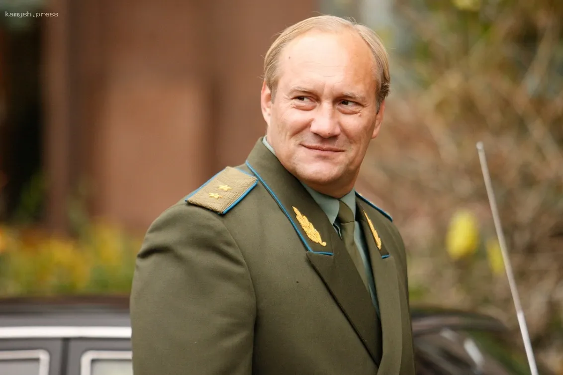 Три дочери, две матери и предзнаменование для Талькова. Сложная жизнь актера Евгения Сидихина