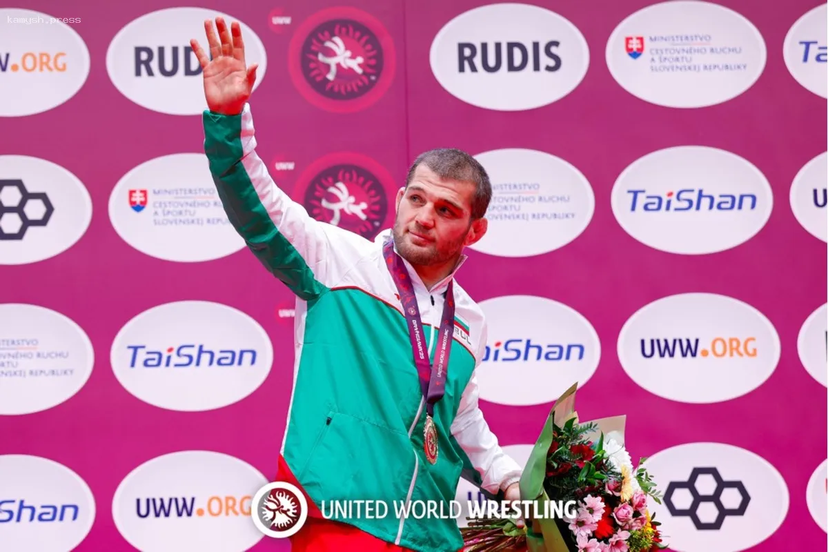 Болгария отказывается от дагестанского олимпийского чемпиона: факторы и последствия