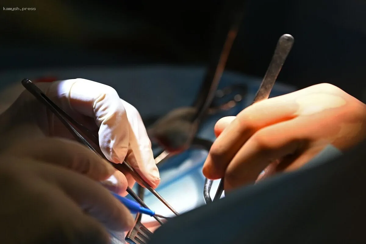 В Китае осуществили операцию по имплантации самого миниатюрного искусственного сердца в мире