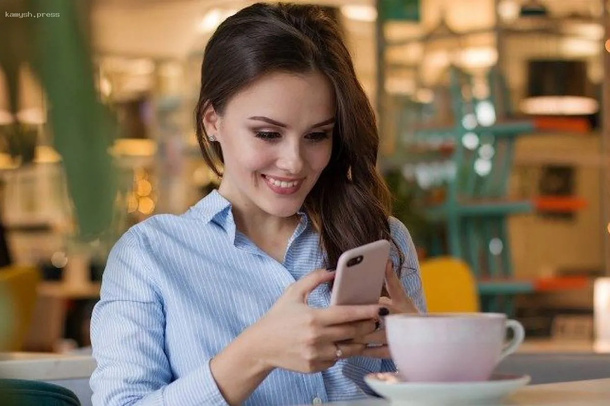 Почему женщины остаются в онлайн-знакомствах: мнение эксперта Розова о скрытых трудностях выбора