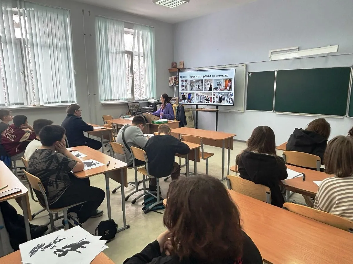 Ученики Пушкинского округа приняли участие в мастер-классах по интерьерному скетчингу