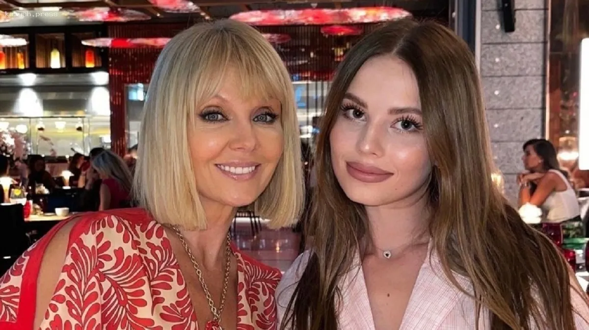 Второй раз бабушка: певица Валерия радуется рождению внука