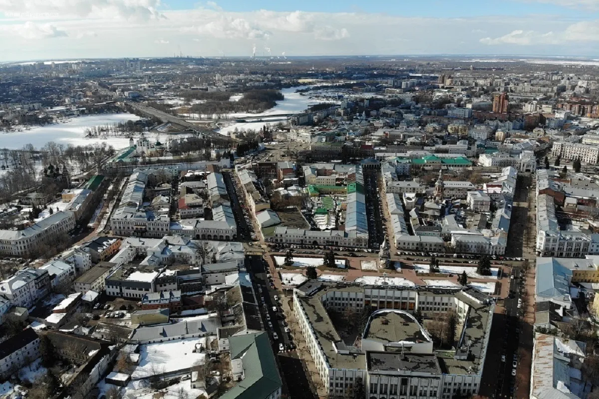 В Ярославле пешеходная зона стала официальным местом массового скопления людей
