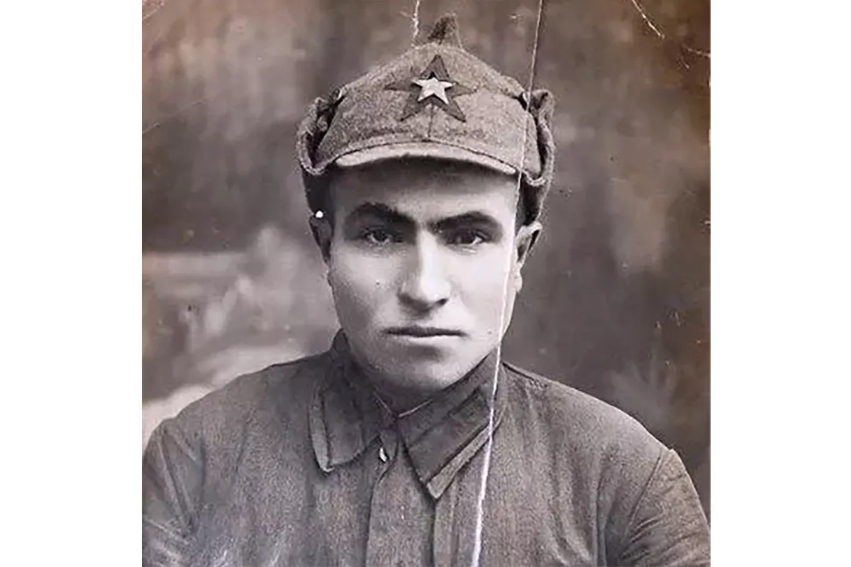 В Тирасполе установили мемориальную доску красноармейцу Гитлеру