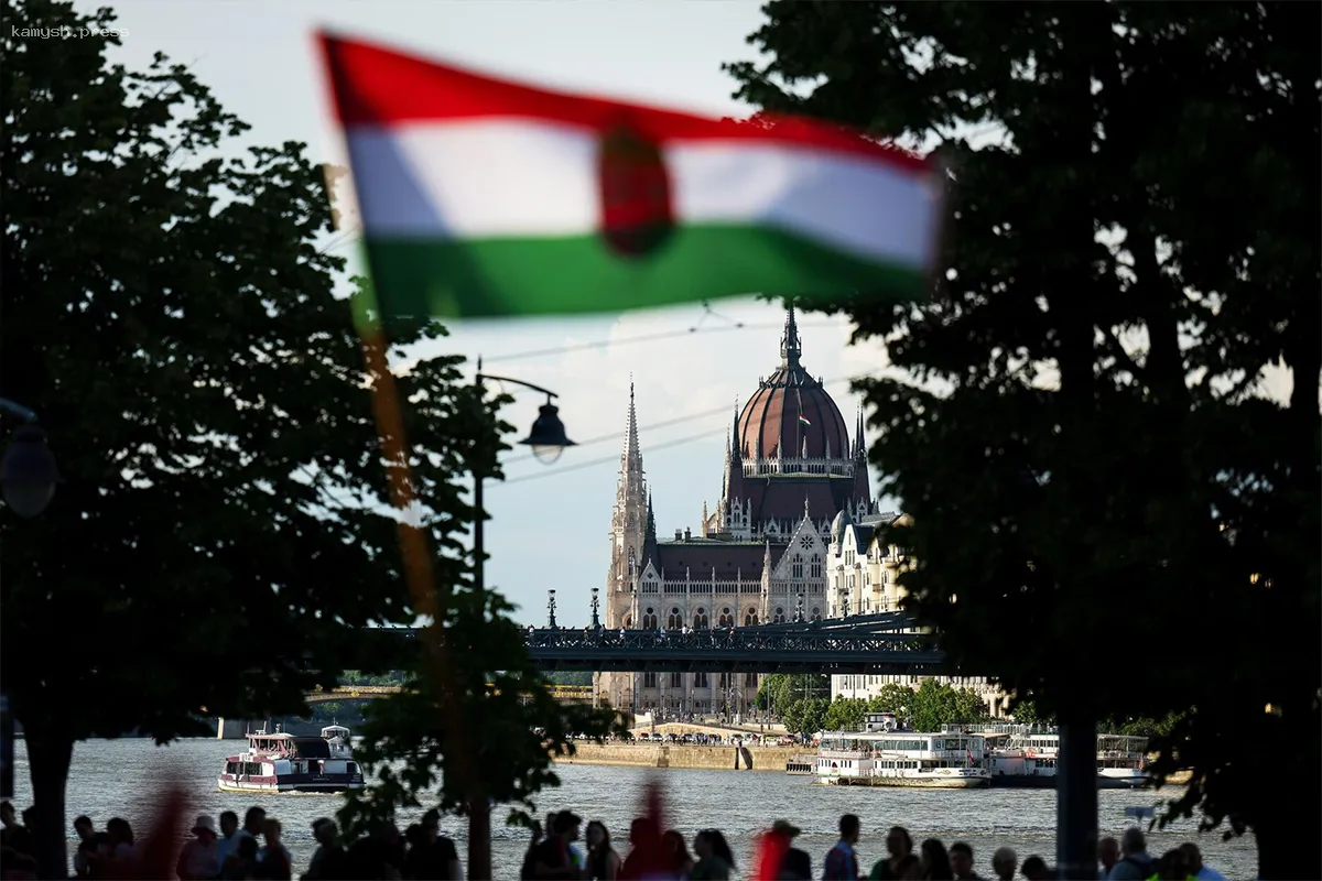 Венгрия затрудняет одобрение ЕК плана по прекращению импорта газа из России