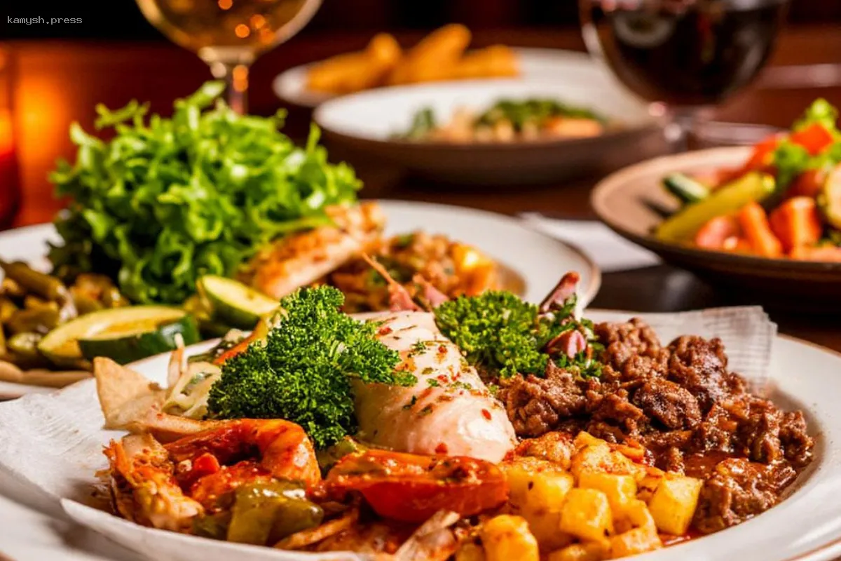 В Хабаровске начинается сезон летних кафе: горожане смогут отдохнуть в 41 открытой зоне