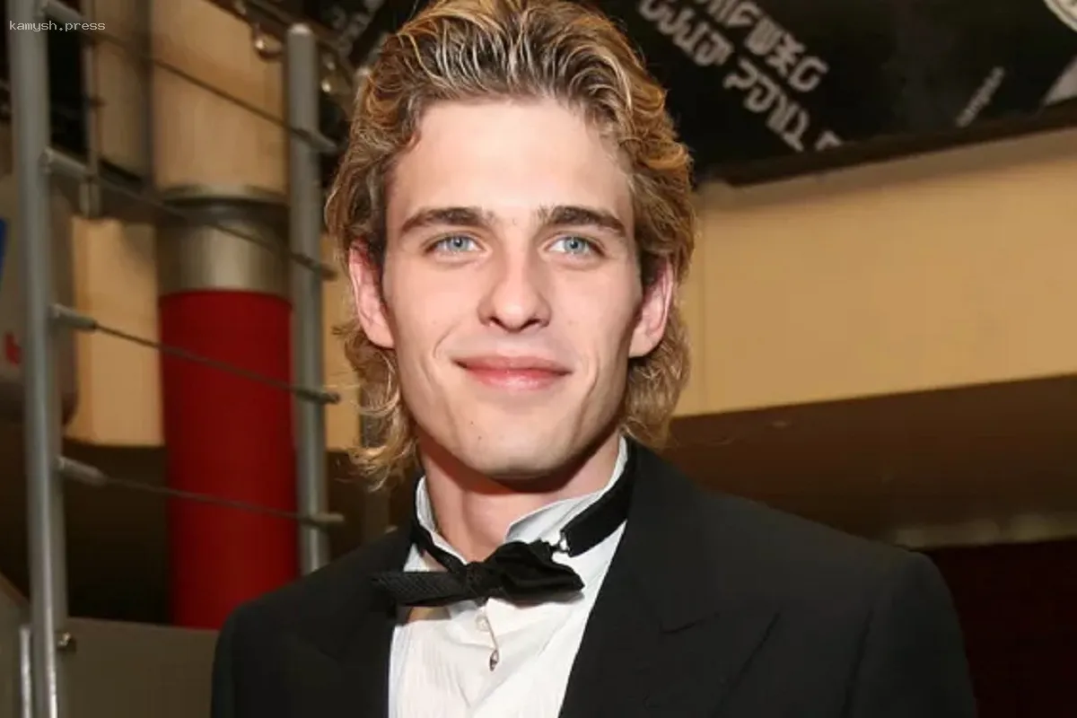 Актер Василий Степанов, звезда «Обитаемого острова», столкнулся с трудностями из-за депрессии и алкоголизма