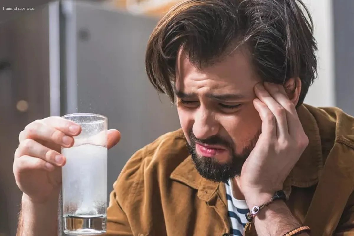 Нарколог Исаев предостерег россиян о серьезных последствиях похмелья