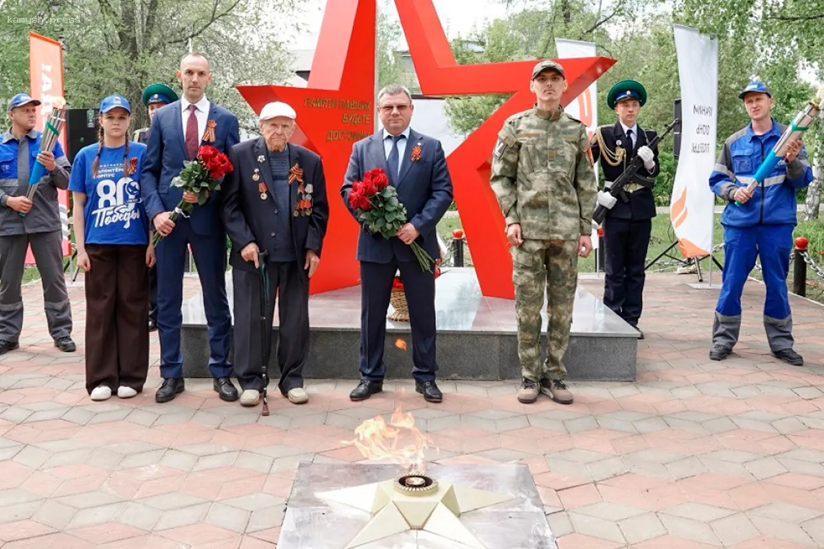 В России одновременно зажгли 80 Вечных огней в честь всероссийской акции
