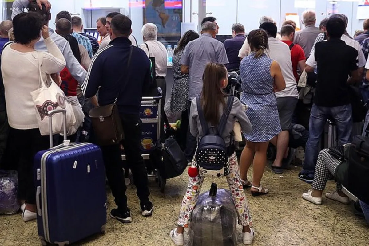 Тысячи россиян, направляющихся в Египет, задержаны в Шереметьево