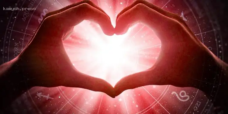 Астрологи раскрыли, какие знаки Зодиака в сентябре окажутся в плену любви