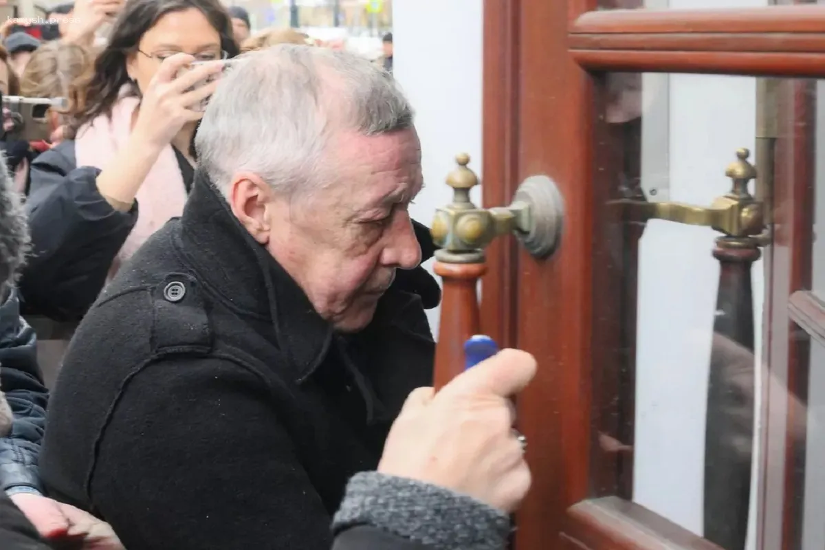 Скандальный гонорар: Савин прокомментировал сумму, которую получает Михаил Ефремов после УДО