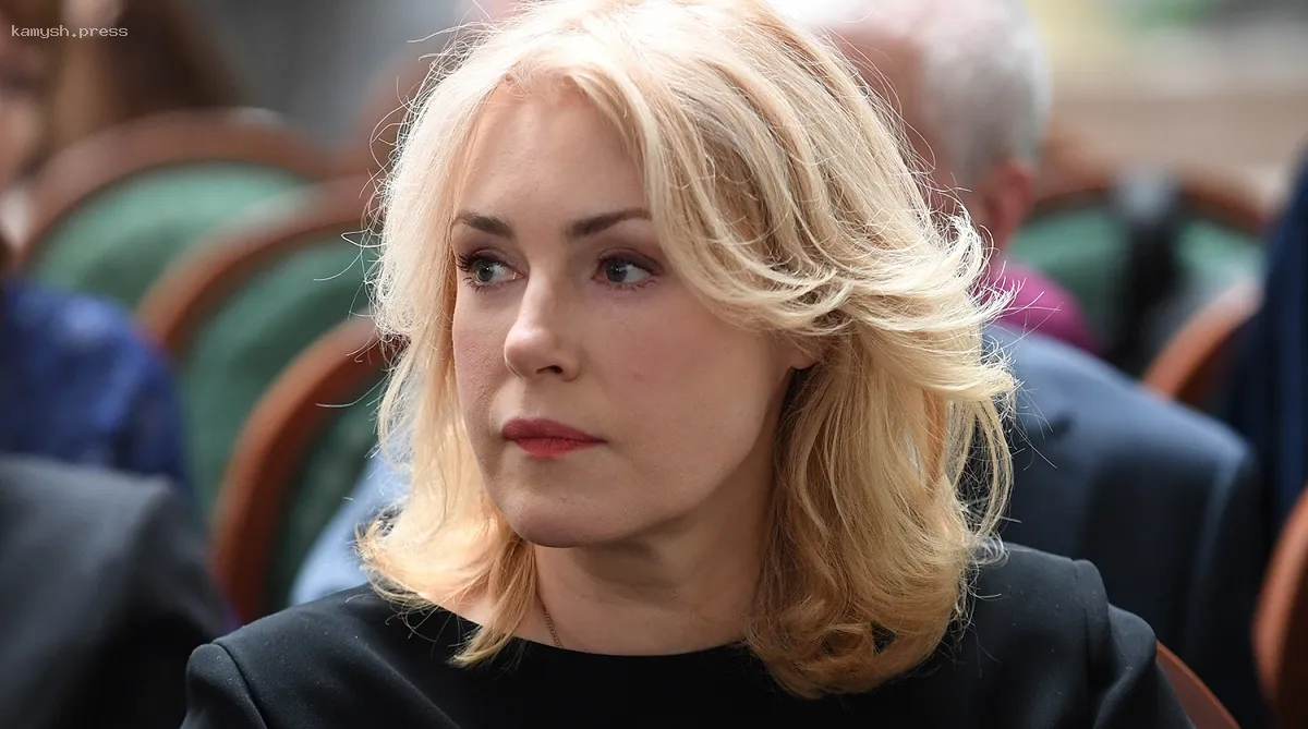 Мария Шукшина резко раскритиковала поддержку беременных школьниц