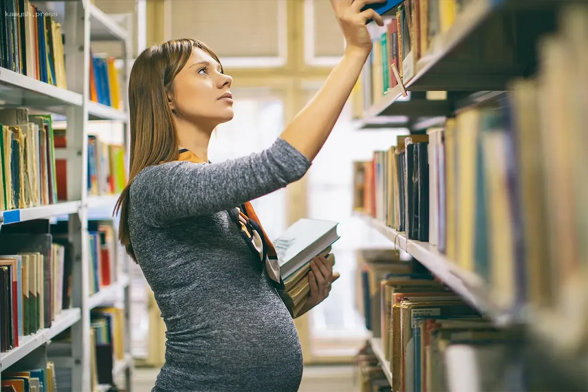 Мишустин сообщил о размере пособия для беременных студенток