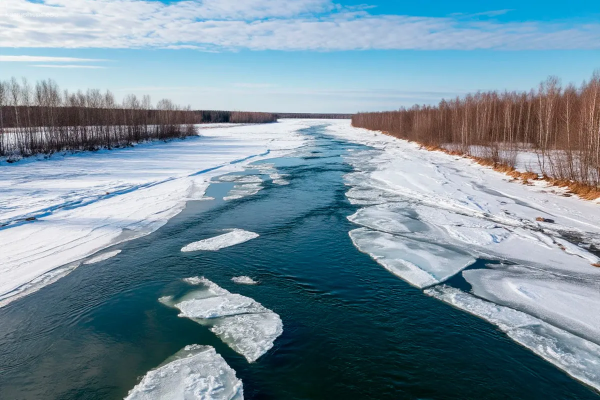 Ледоход на Оби движется к ХМАО: готовность экстренных служб и прогнозы