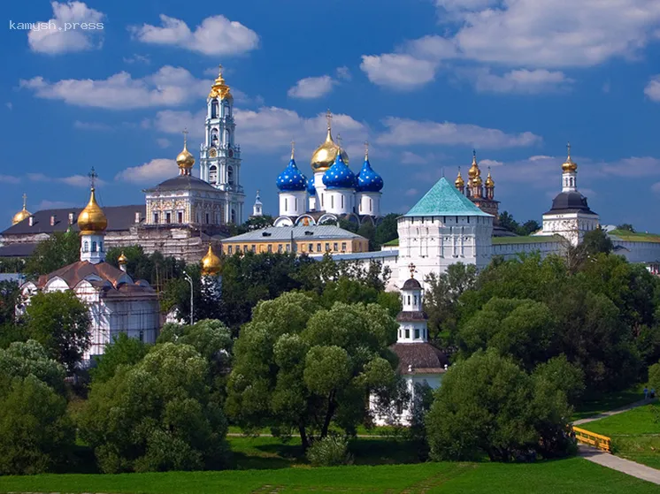 Скандал вокруг магазина у Сергиевой Лавры