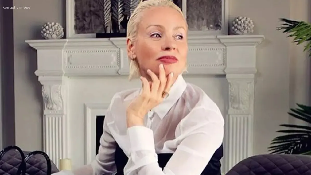 Хирург раскрыл стоимость пластических операций 60-летней звезды сериала «Бальзаковский возраст»