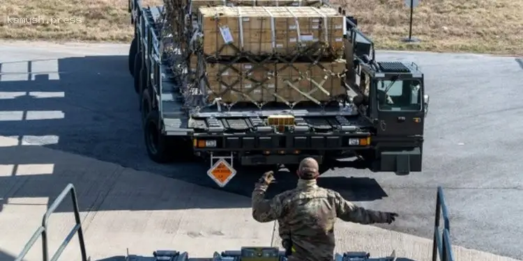США прекратили отправлять в Украину боеприпасы для систем ПВО — СМИ