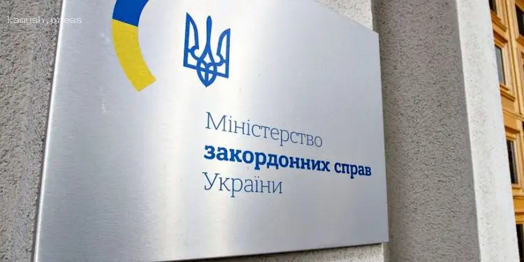 Зеленский намерен обсудить территориальные вопросы на саммите с Путиным — МИД