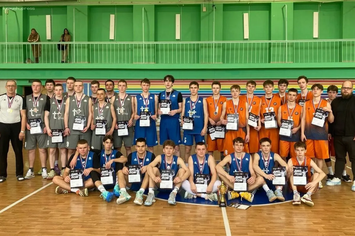 Команда баскетболистов Биробиджана завоевала золотые медали турнира