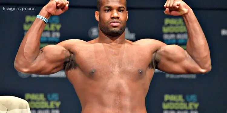 Дюбуа ответил, с каким бойцом намерен встретиться в ринге после боя с Усиком