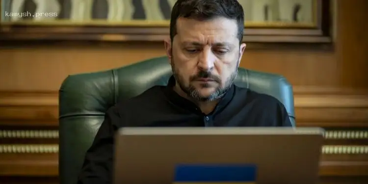 Зеленский прокомментировал ночную массированную атаку на Украину (ВИДЕО)