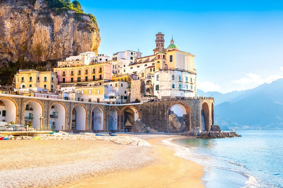 Италия стала главным выбором россиян на майские праздники