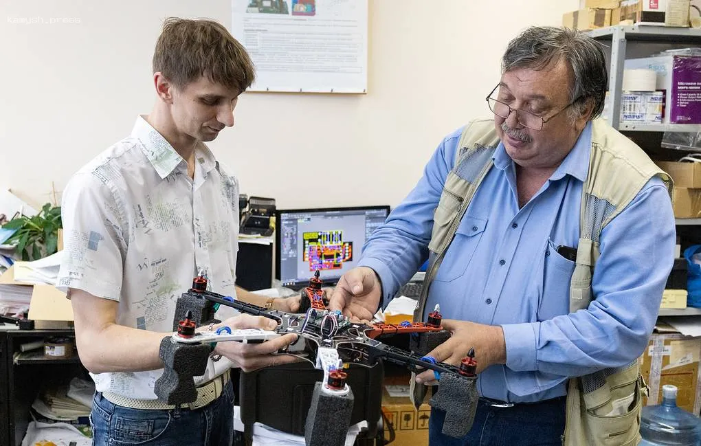 В Челябинске создан универсальный контроллер для дронов и автономных систем