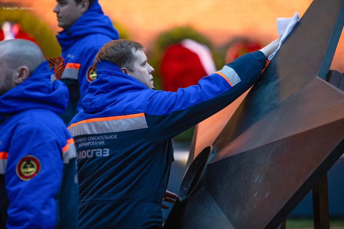 Мэр столицы сообщил о профилактических работах Вечного огня на Могиле Неизвестного Солдата