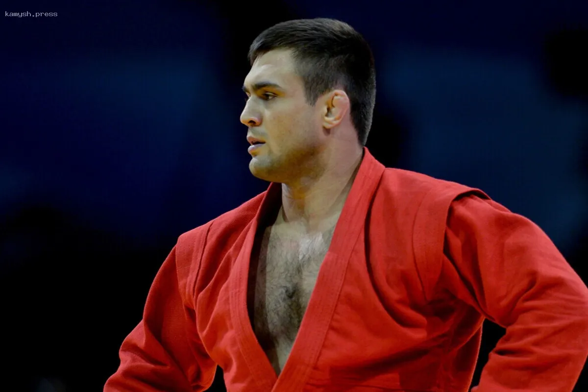 Российские спортсмены по самбо блестят на Чемпионате Европы