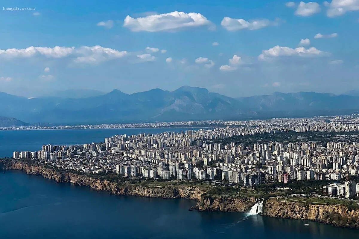 Власти Антальи опровергли информацию о вспышке вируса Коксаки среди российских отдыхающих