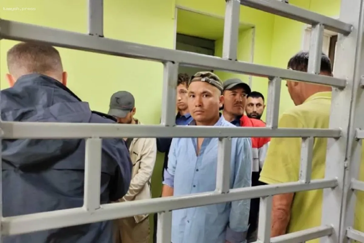 В Красноярском крае осужденные мигранты, получившие российские паспорта, лишились гражданства