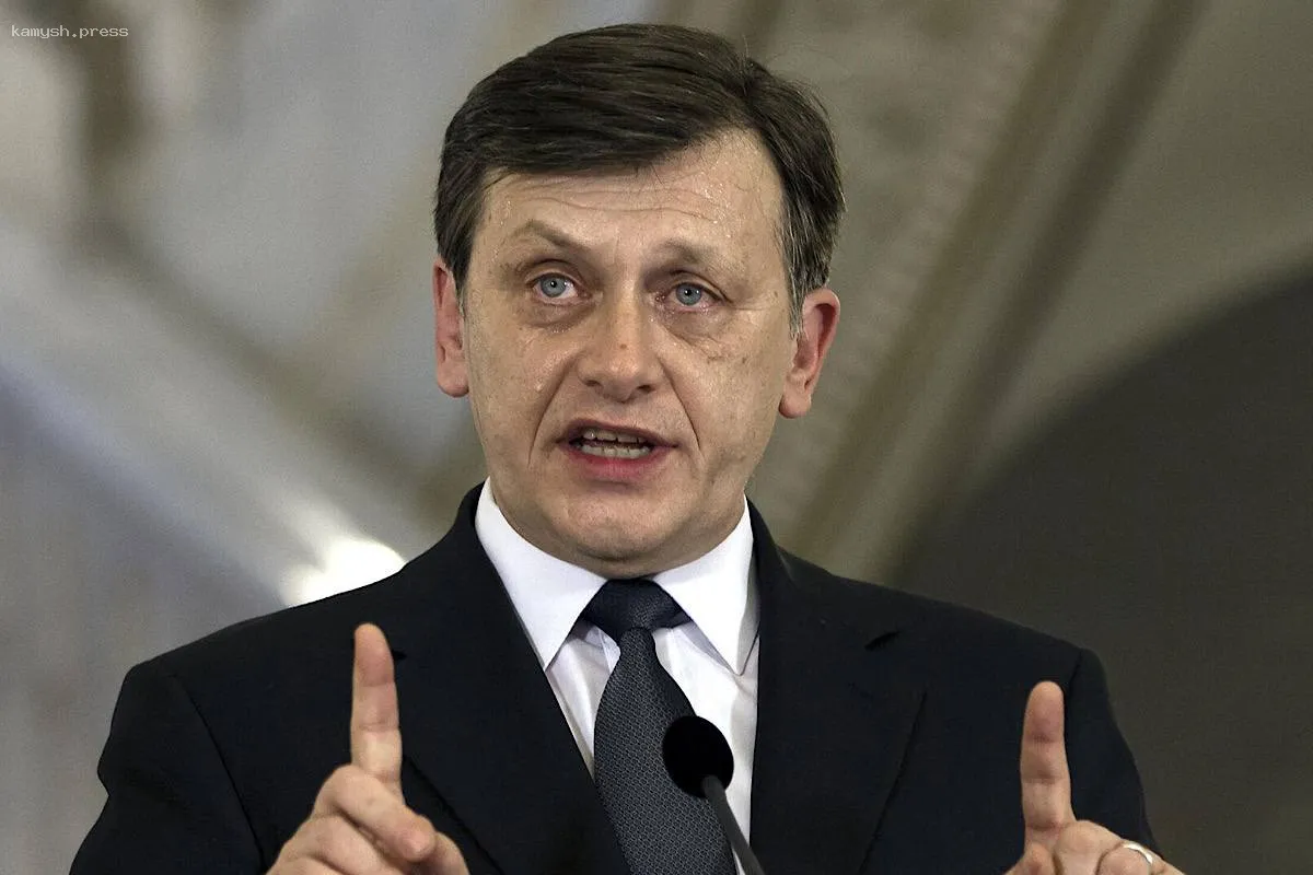 Кандидат от правящей партии Румынии признал свое поражение на выборах