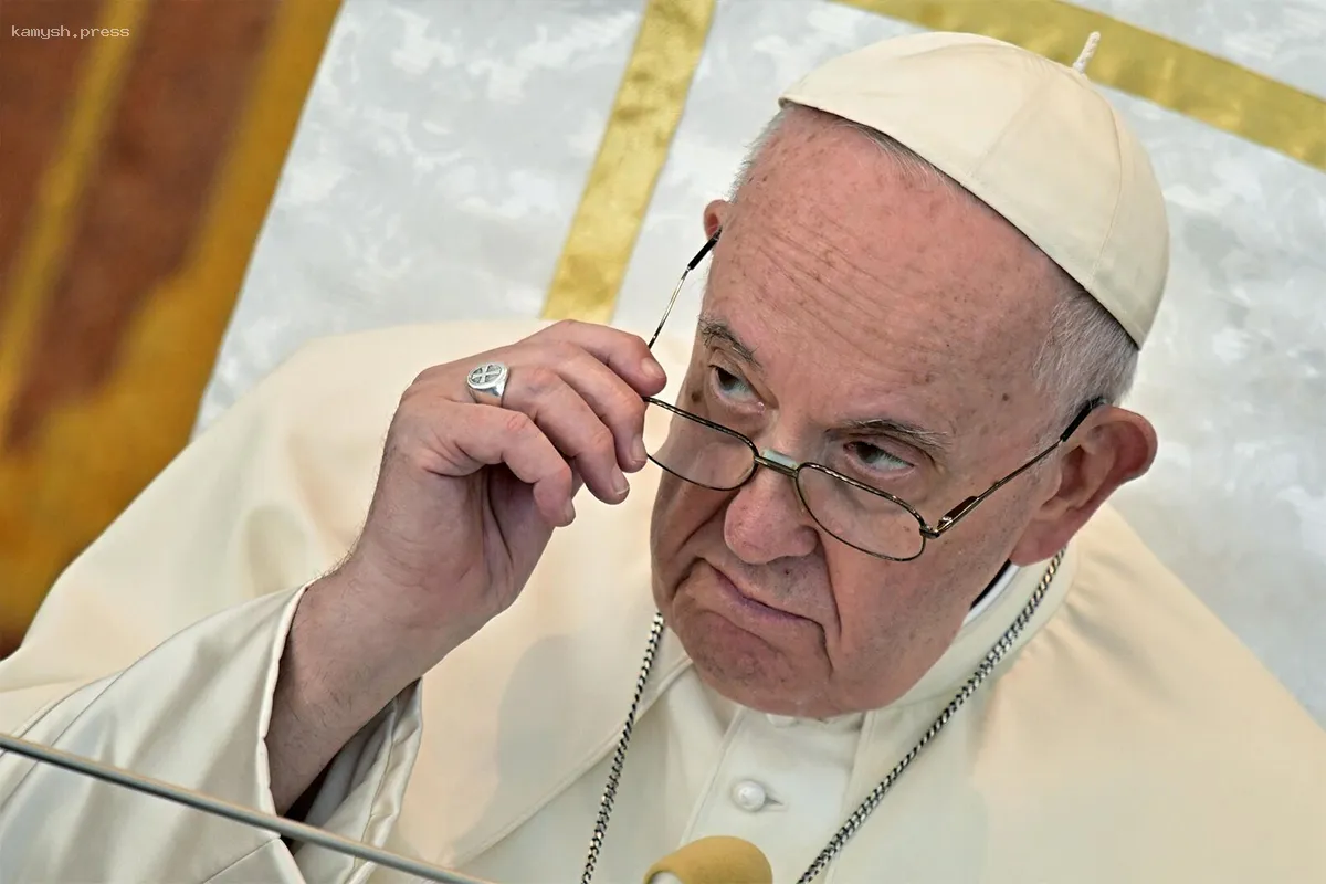 Папа Римский составил завещание три года назад