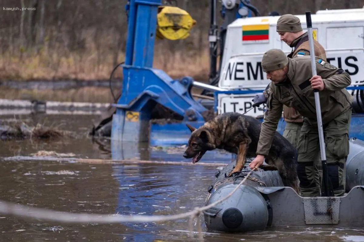 «Если бы Путин не запугал Европу». В гибели американцев в литовском болоте клоуны нашли «российский след»